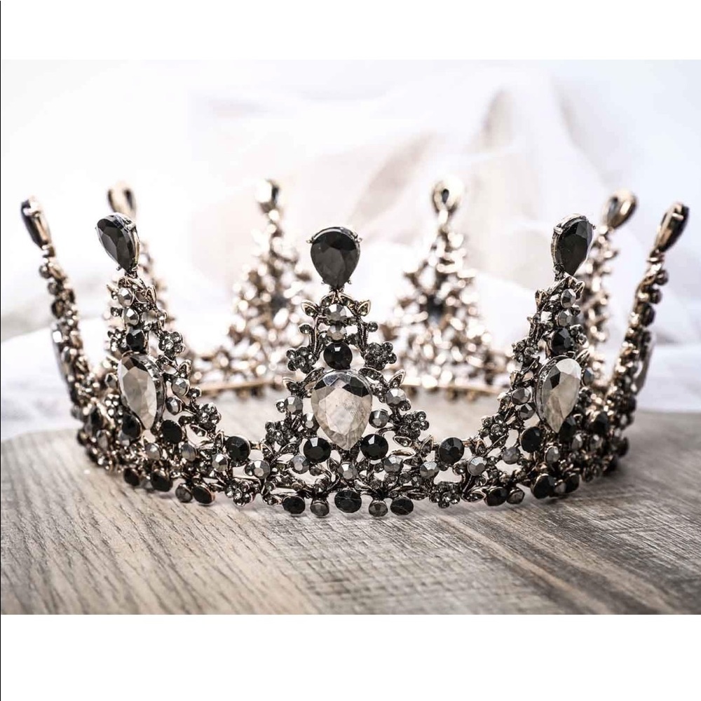 Meet your Posher, Sylvia